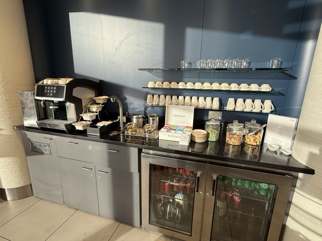 british-airways-ba-lounge-seattle-us-us-seattle-tacoma-airport-3