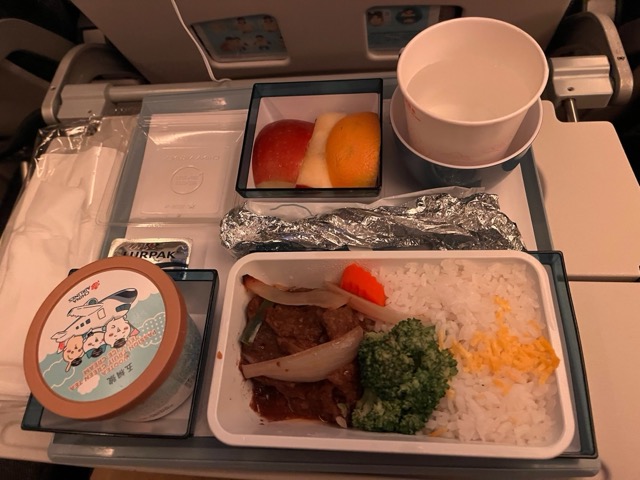 flights-ci753-tpe-sin-china-airlines-economy-class-3