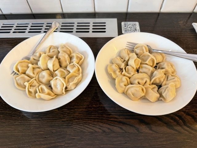 [食記] Pelmeňárna Štěpánská 捷克 布拉格 美味西伯利亞餃子店