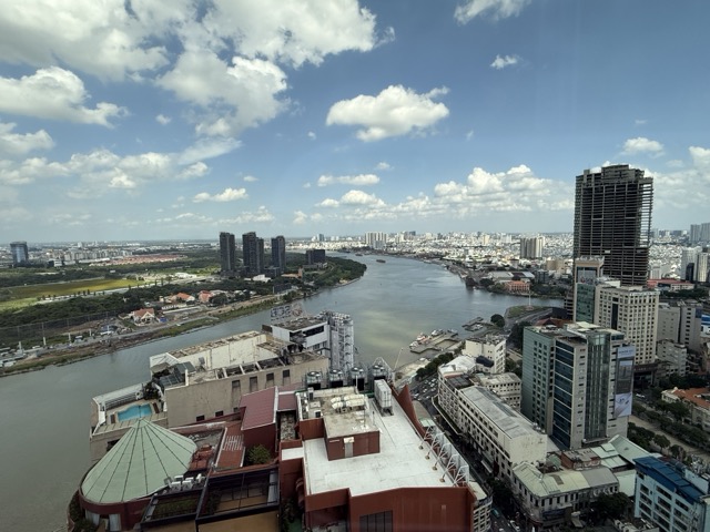 hotel-hilton-saigon-vietnam-6