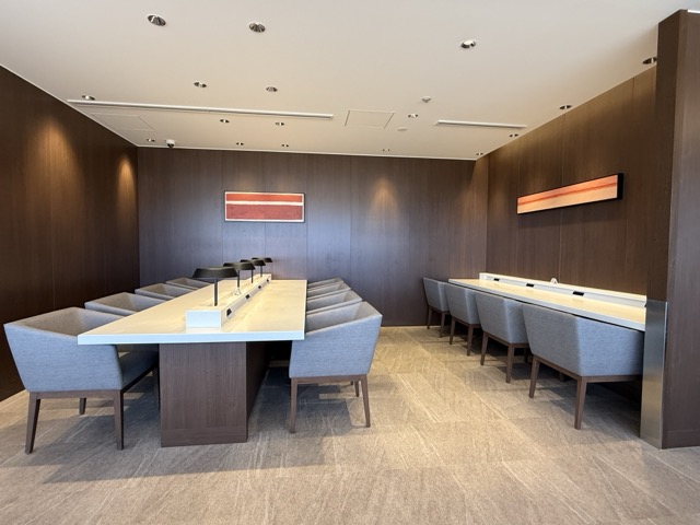 japan-nagoya-int-terminal-japan-airlines-sakura-lounge-5