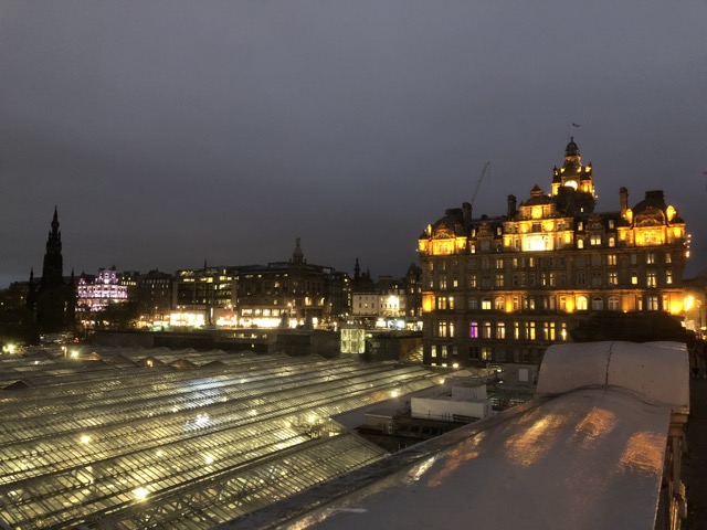 night view Edinburgh