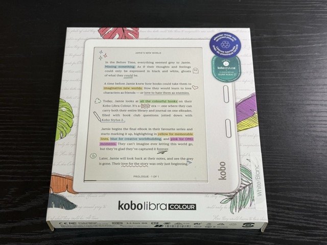 unboxing-kobo-libra-colour-2-1