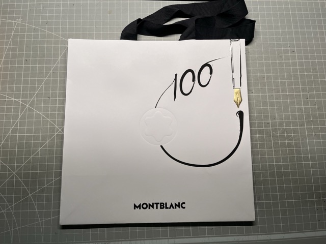 unboxing-montblanc-100-meisterstuck-ballpen-1