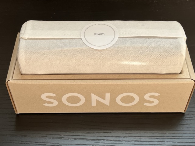 unboxing-sonos-roam-portable-airplay-smart-voice-speaker-3
